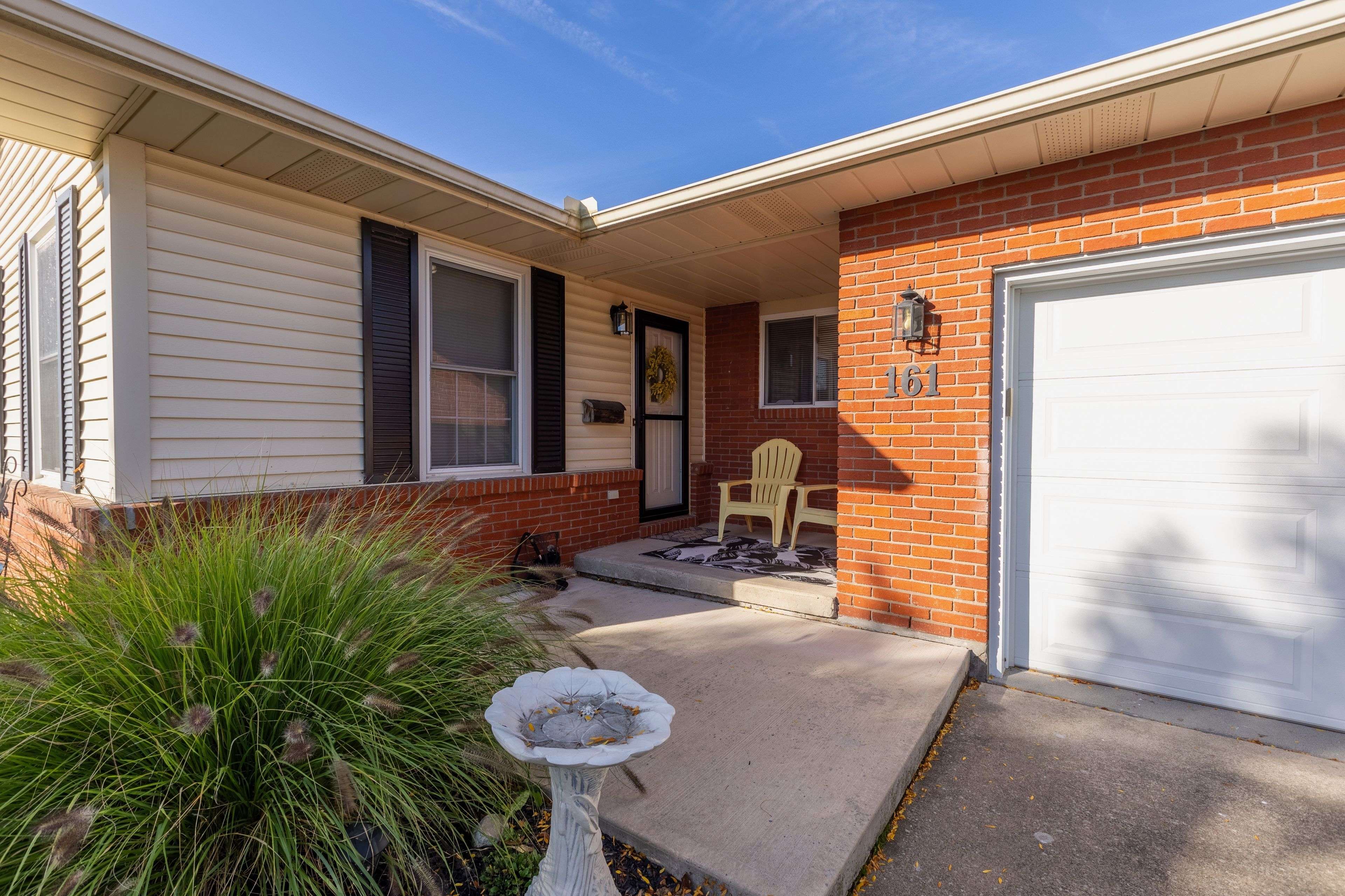 Welland, ON L3C 6Y7,161 Green Pointe DR