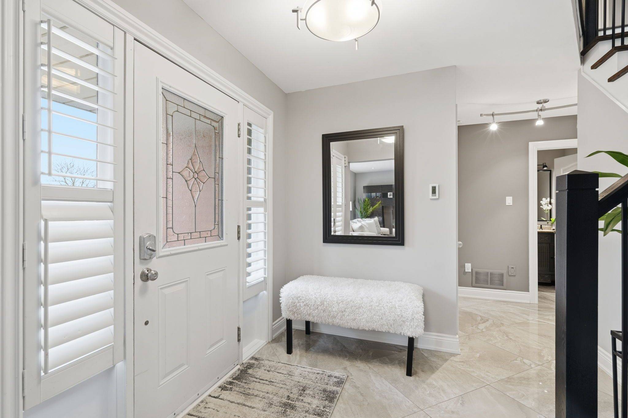 Hamilton, ON L8B 0Z9,9 CORNELIA CT