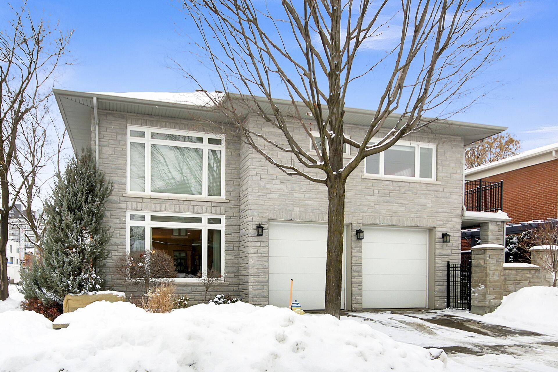 Ottawa Centre, ON K2P 1H7,121 Macdonald ST