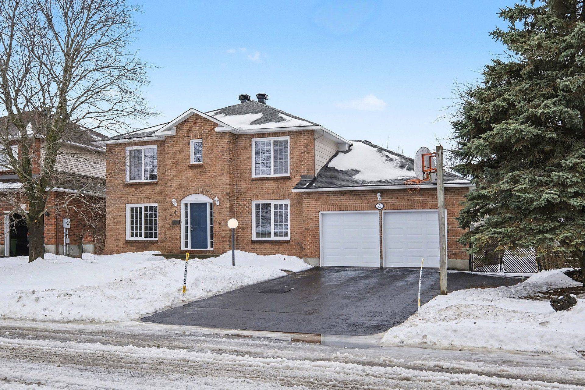 Stittsville - Munster - Richmond, ON K2S 1J4,4 Spindle WAY