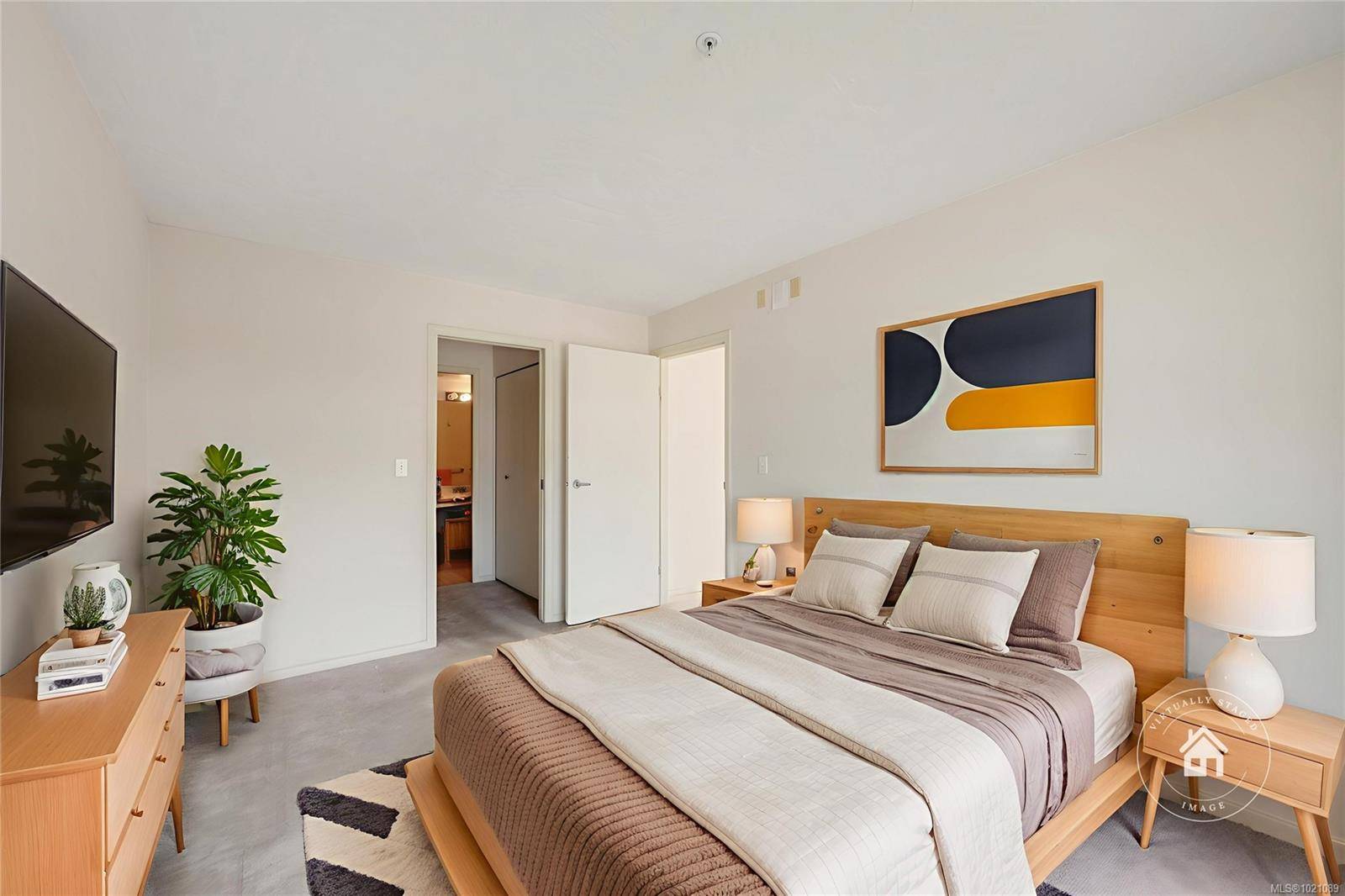 Victoria, BC V8V 2Z1,1063 Southgate St #405