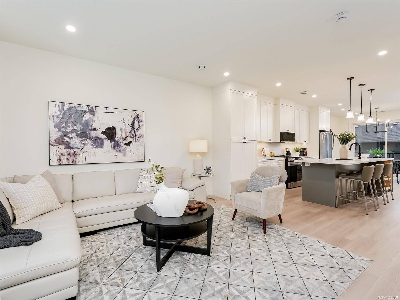 Langford, BC V9B 2N7,960 Jenkins Ave #101