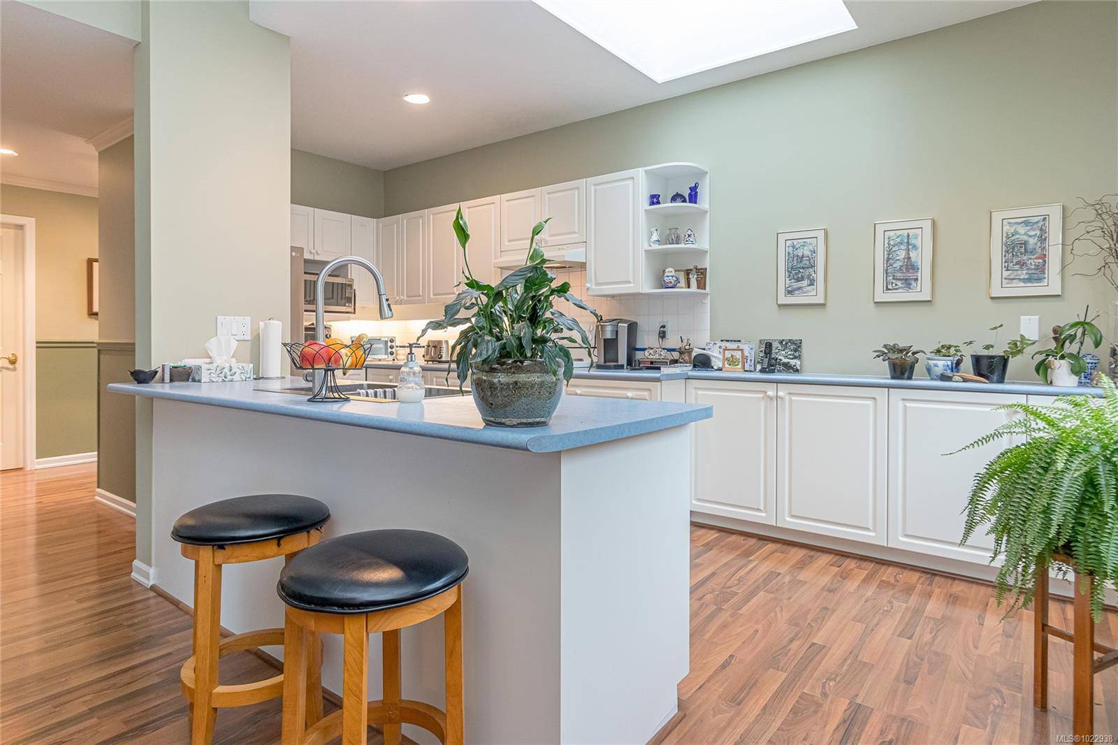 Parksville, BC V9P 2P8,823 Lakes Blvd