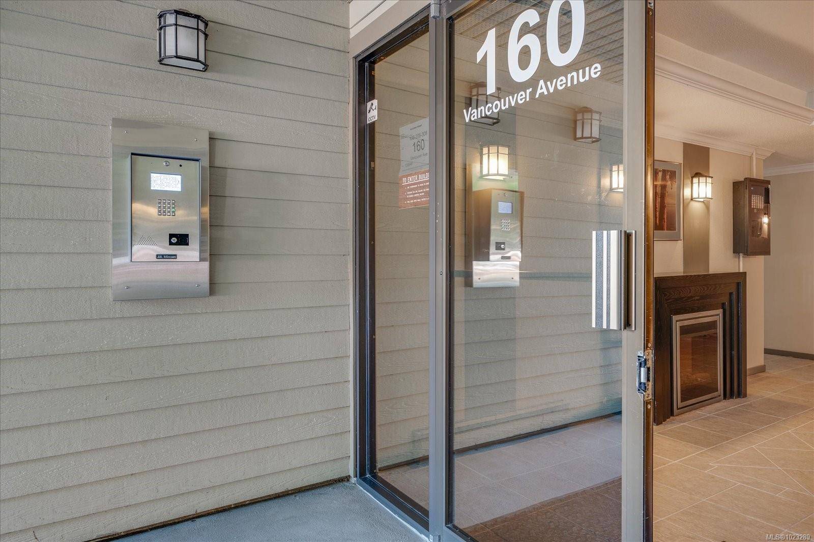 Nanaimo, BC V9S 4E8,160 Vancouver Ave #308