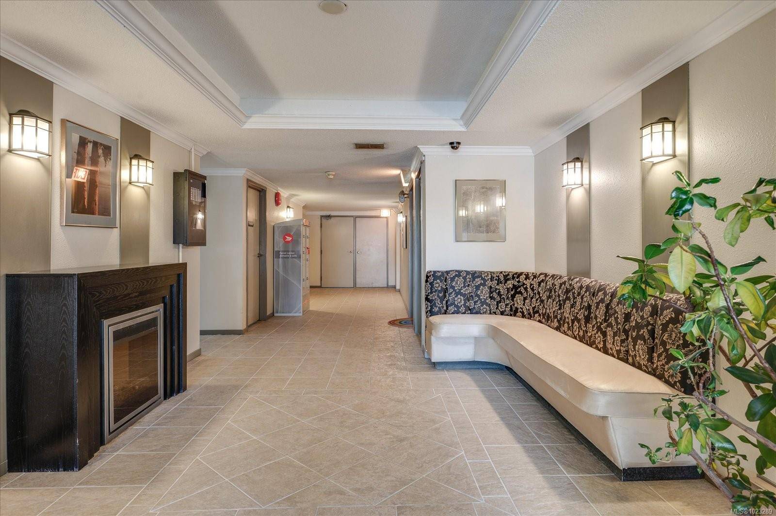 Nanaimo, BC V9S 4E8,160 Vancouver Ave #308