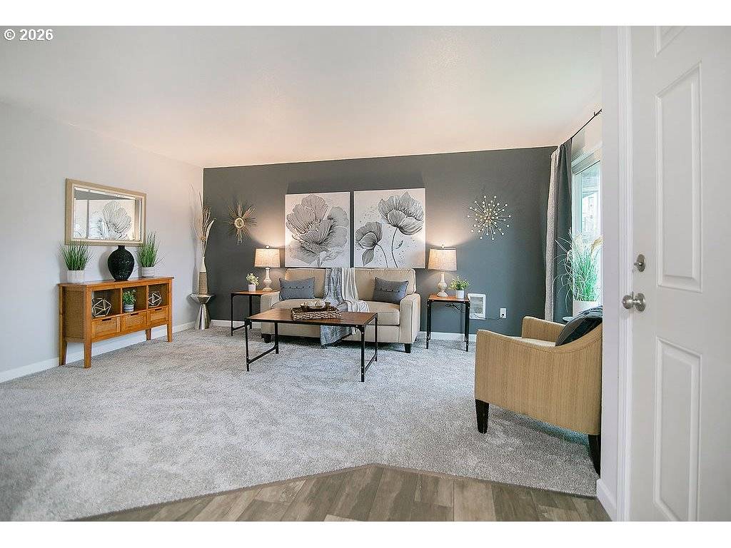 Longview, WA 98632,341 24TH AVE