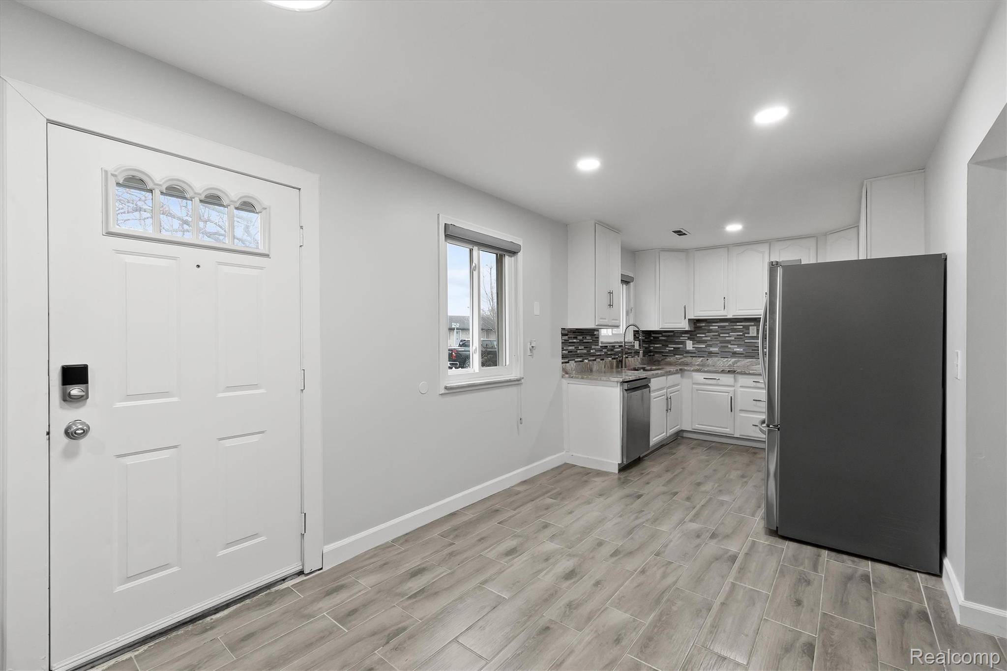 Westland, MI 48185,30684 Gladys AVE