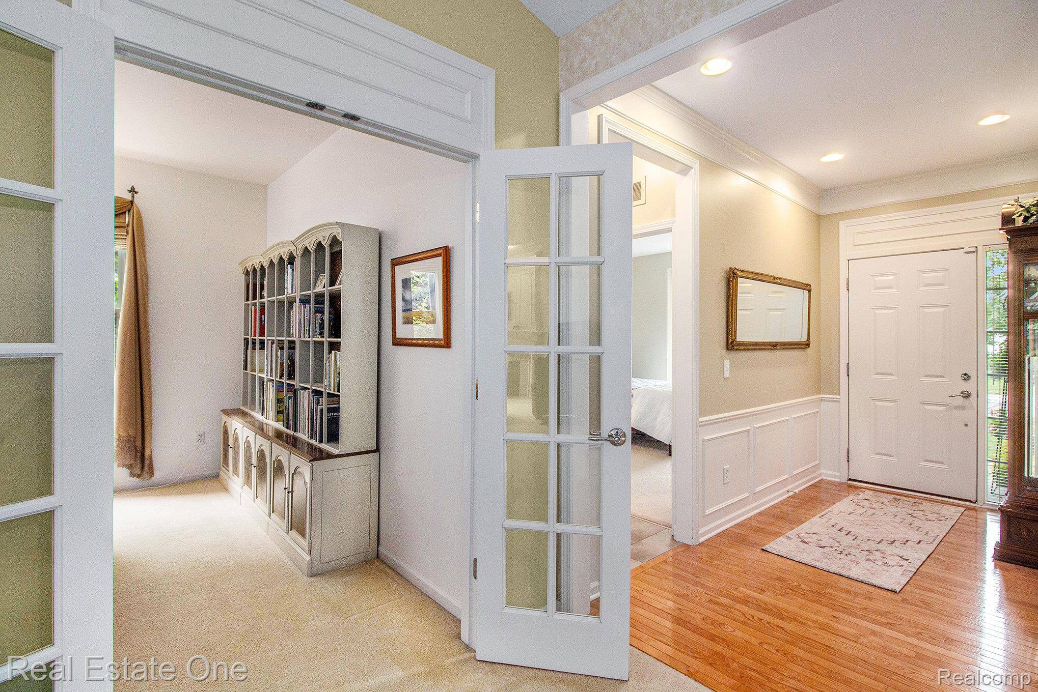 Howell, MI 48843,3991 Rainier DR #1