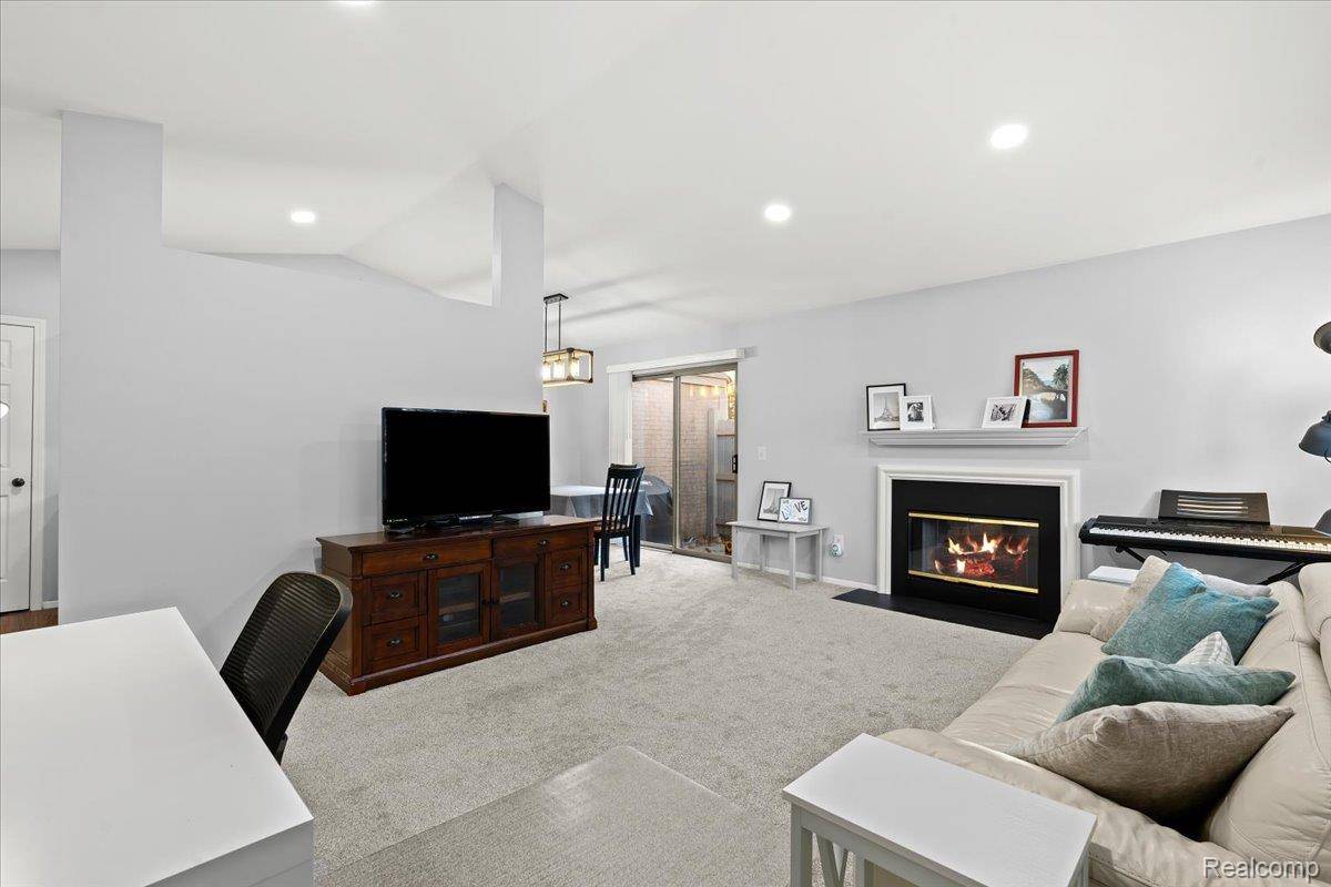 Waterford, MI 48328,3186 Hidden TRL