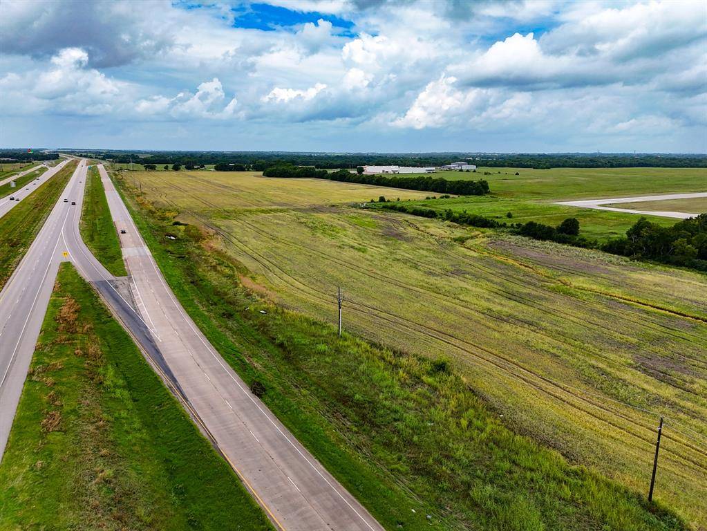 Bonham, TX 75418,0000 W US Highway 82