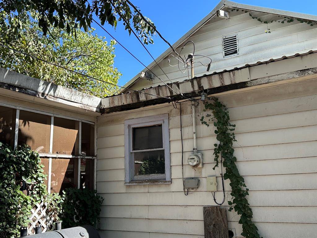 Wichita Falls, TX 76309,1502 Monroe Street