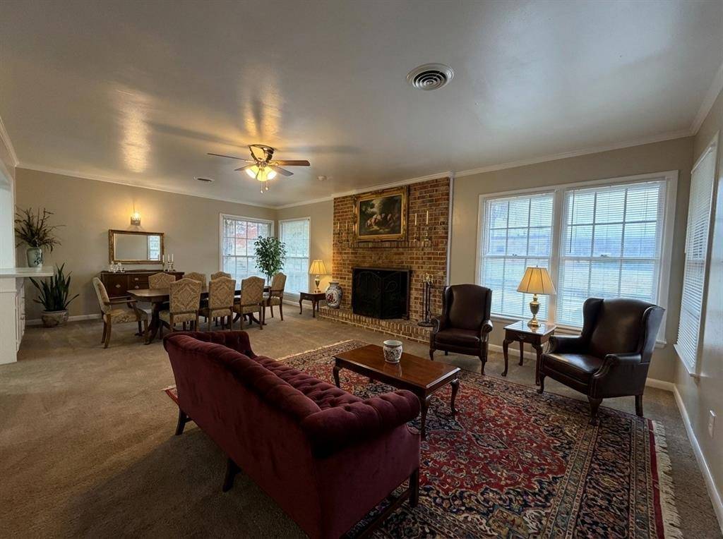 Fort Worth, TX 76109,4412 Granbury Road