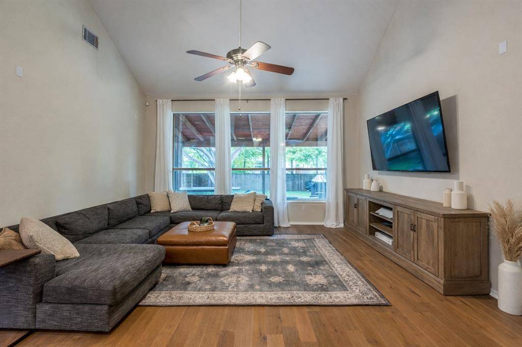 Dallas, TX 75227,2828 Coteau Way