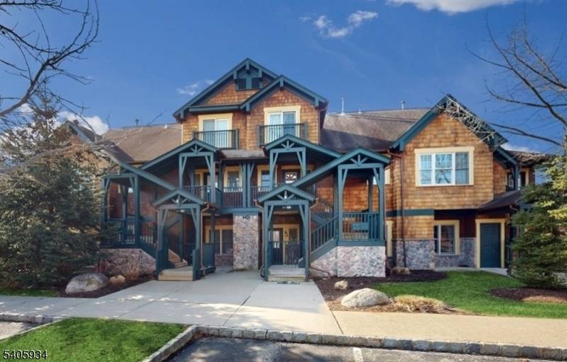 Vernon Twp., NJ 07462,8 Maple Cres Unit 12