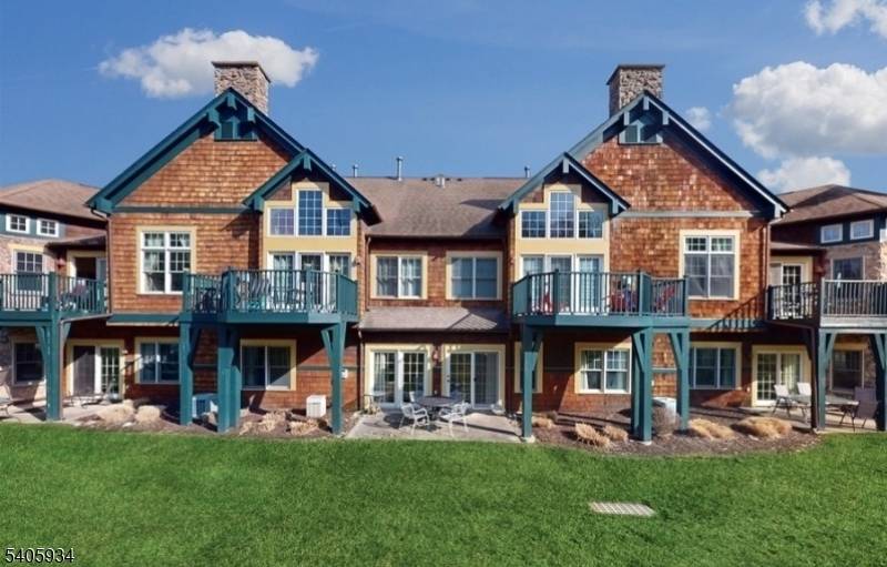 Vernon Twp., NJ 07462,8 Maple Cres Unit 12