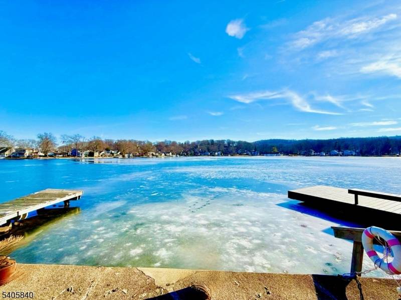 Denville Twp., NJ 07834,40 W Shore Rd