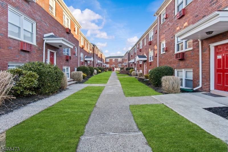 Belleville Twp., NJ 07109,476 Joralemon St