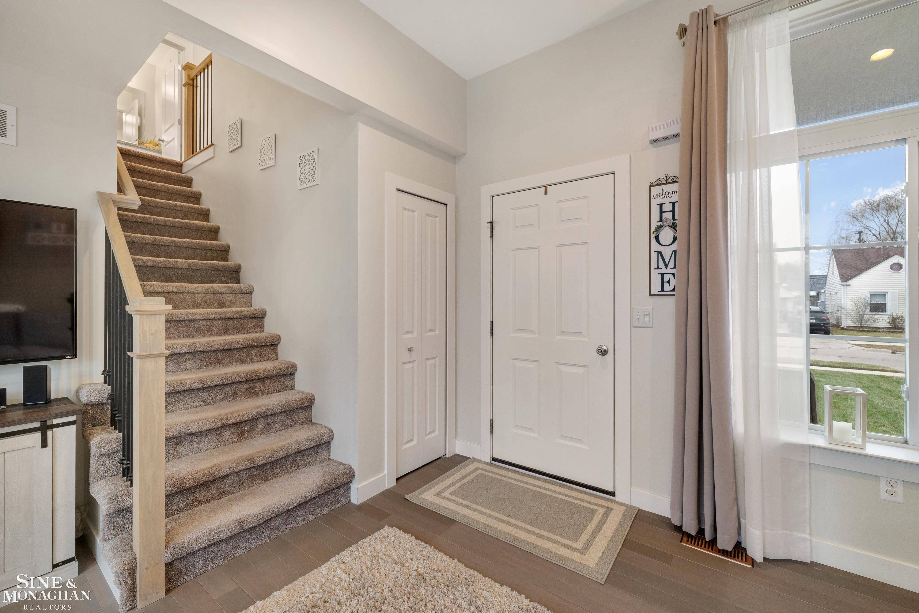 Saint Clair Shores, MI 48080,21622 Rosedale ST