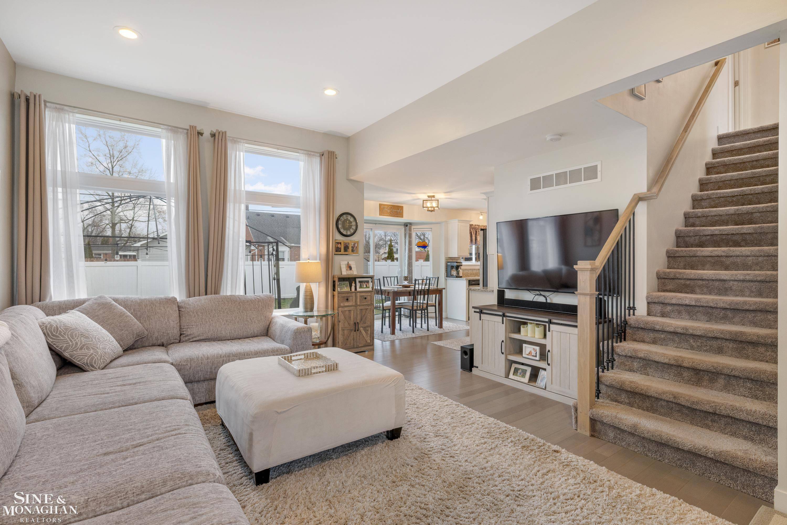 Saint Clair Shores, MI 48080,21622 Rosedale ST