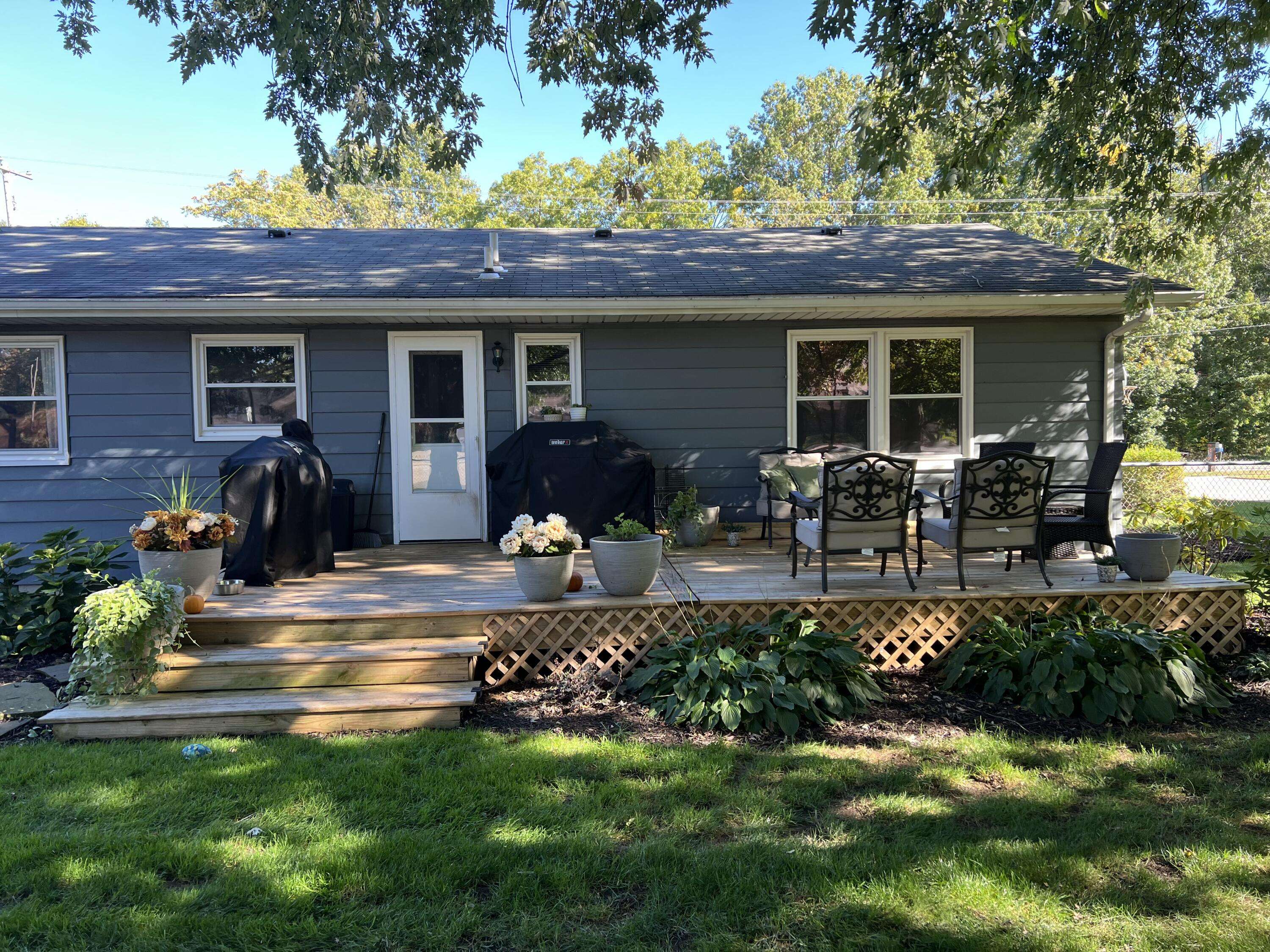 Holland, MI 49424,2441 N Division AVE