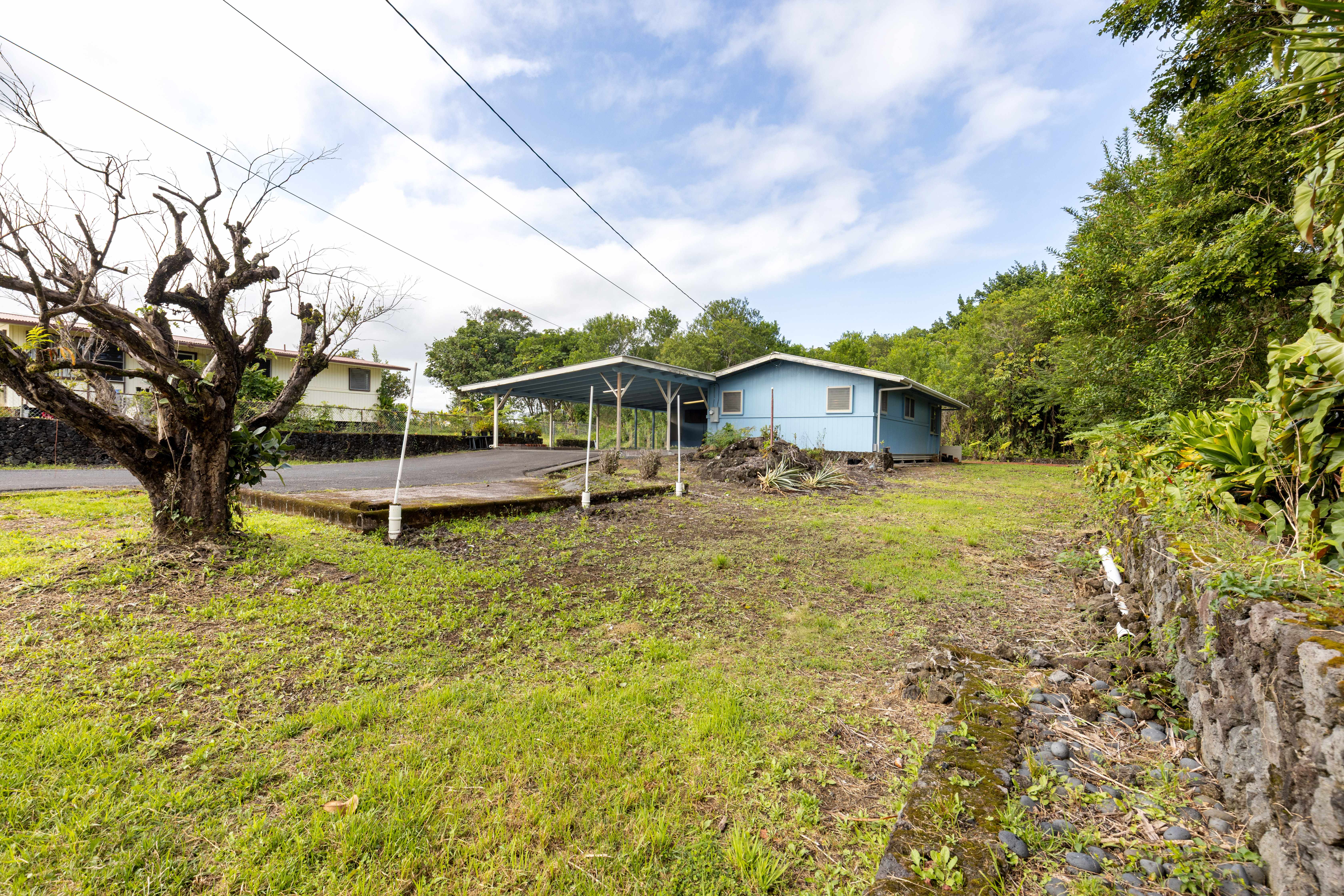 Hilo, HI 96720,696 KAWAILANI ST