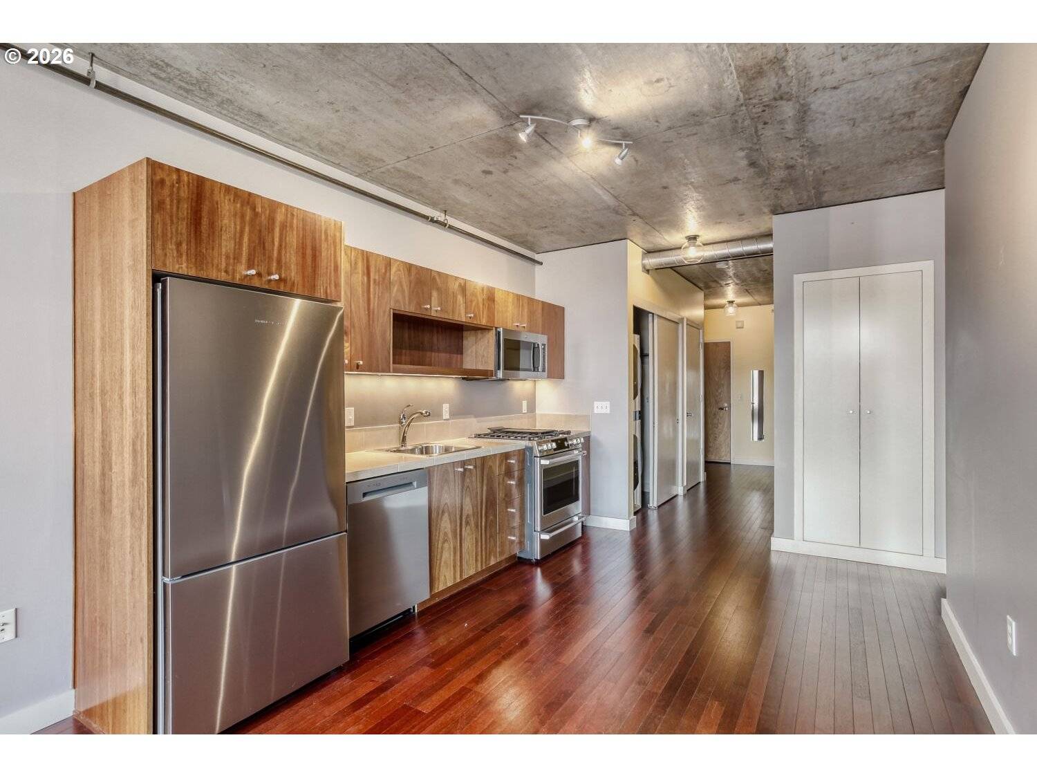 Portland, OR 97209,1926 W BURNSIDE ST #311