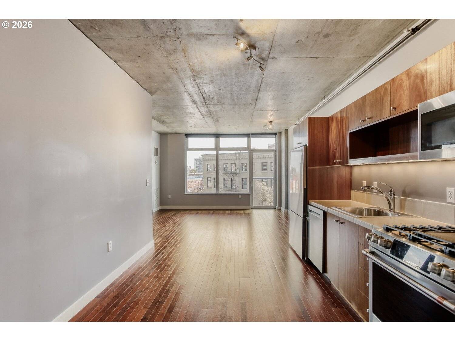 Portland, OR 97209,1926 W BURNSIDE ST #311