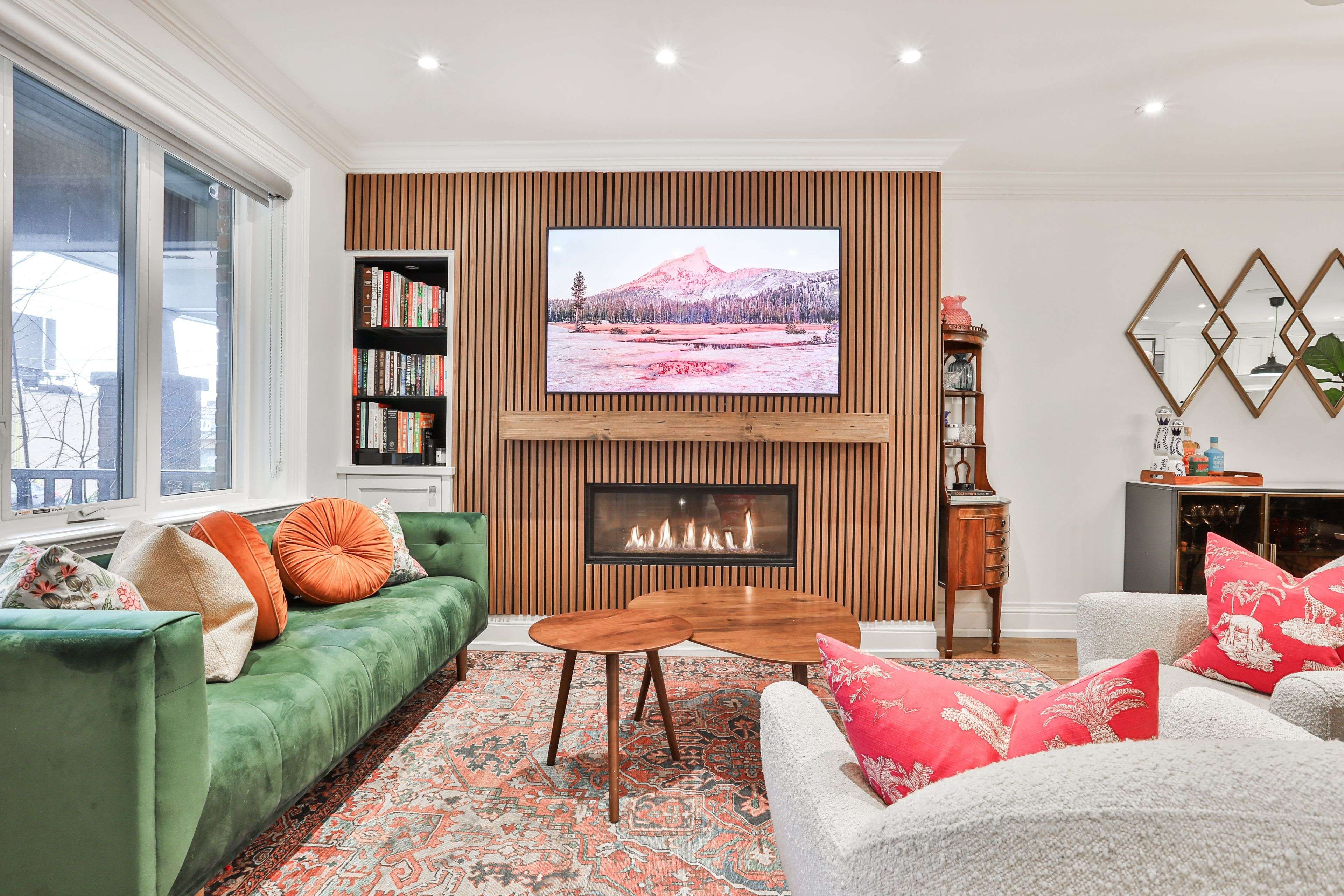 Toronto C10, ON M4S 1L2,665 Millwood RD