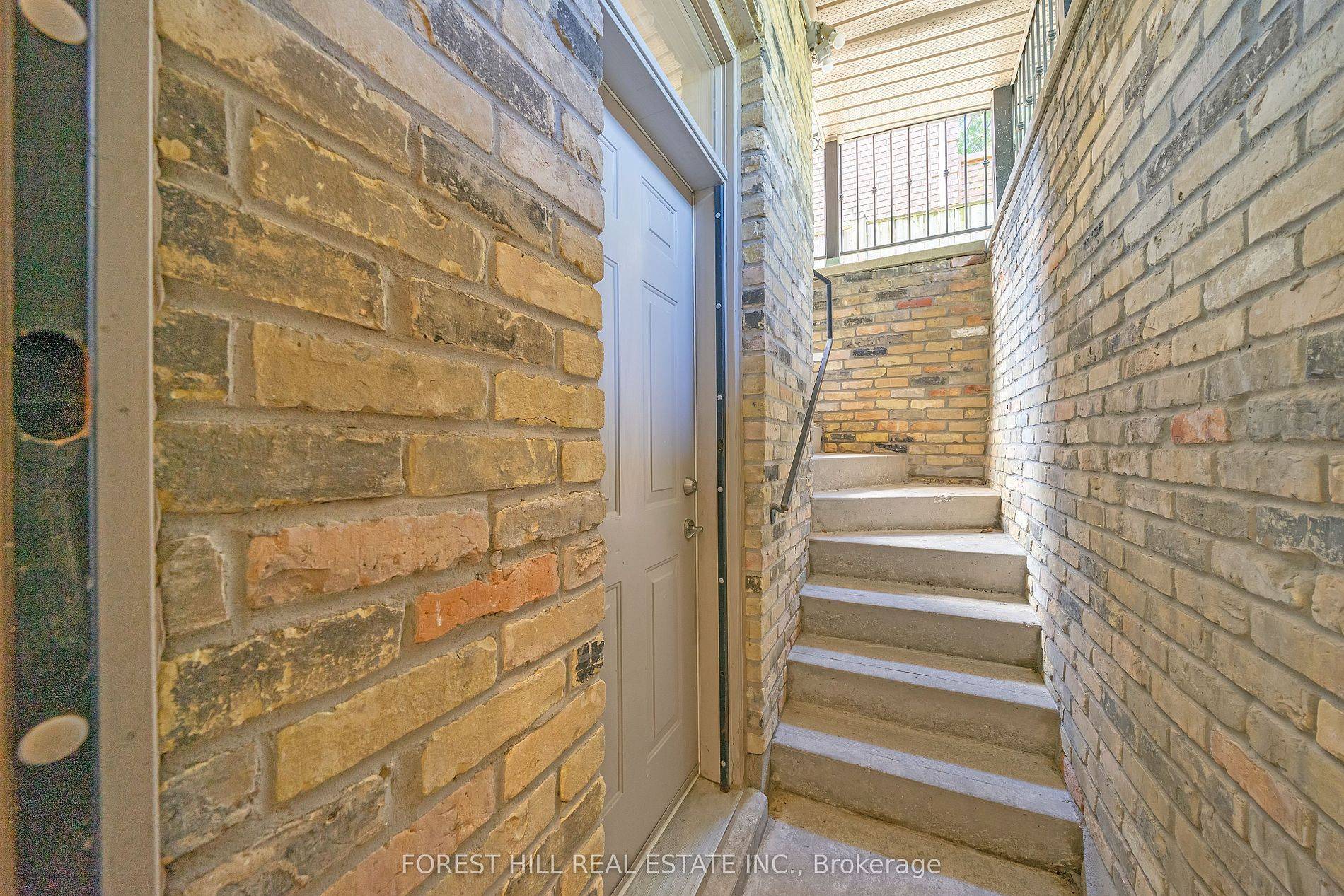 Toronto C14, ON M2M 2W2,106 Nipigon AVE #Bsmt B