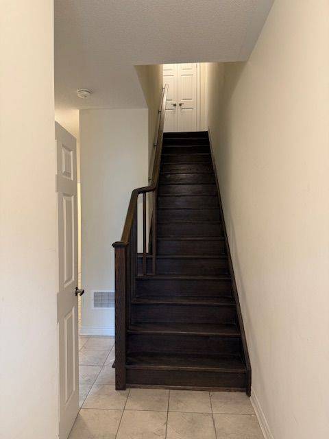 Pickering, ON L1X 0L1,1034 Reflection PL #402