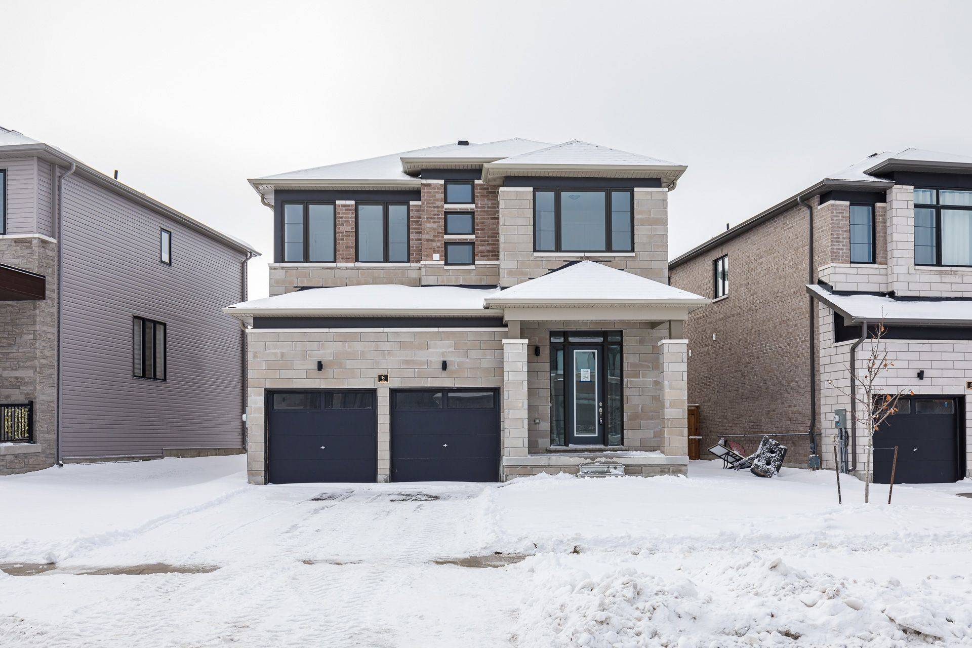 Wasaga Beach, ON L9Z 0M9,6 Tran RD