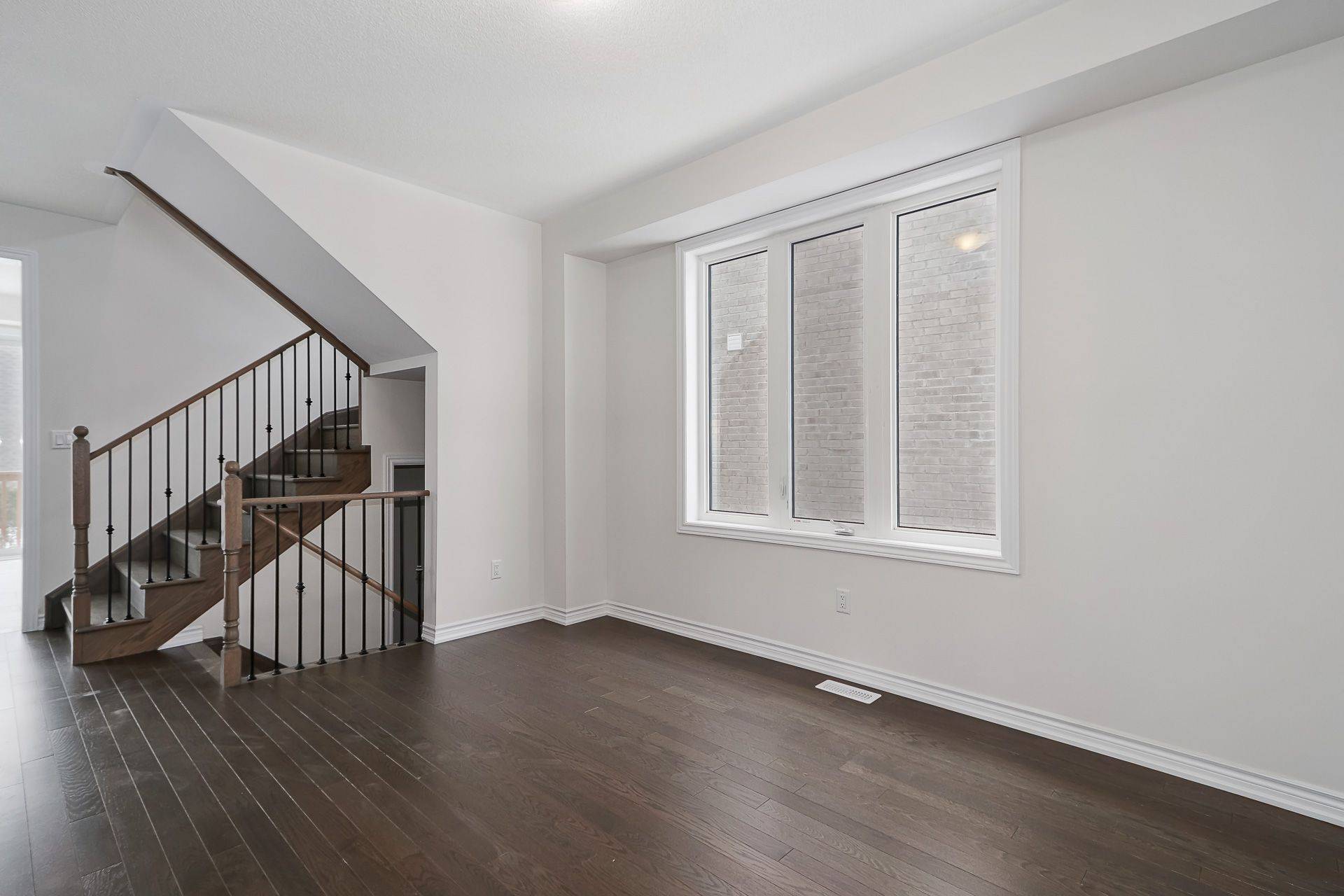 Wasaga Beach, ON L9Z 0M9,6 Tran RD