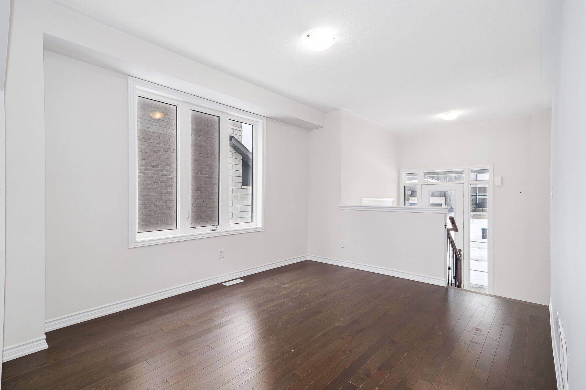 Wasaga Beach, ON L9Z 0M9,6 Tran RD