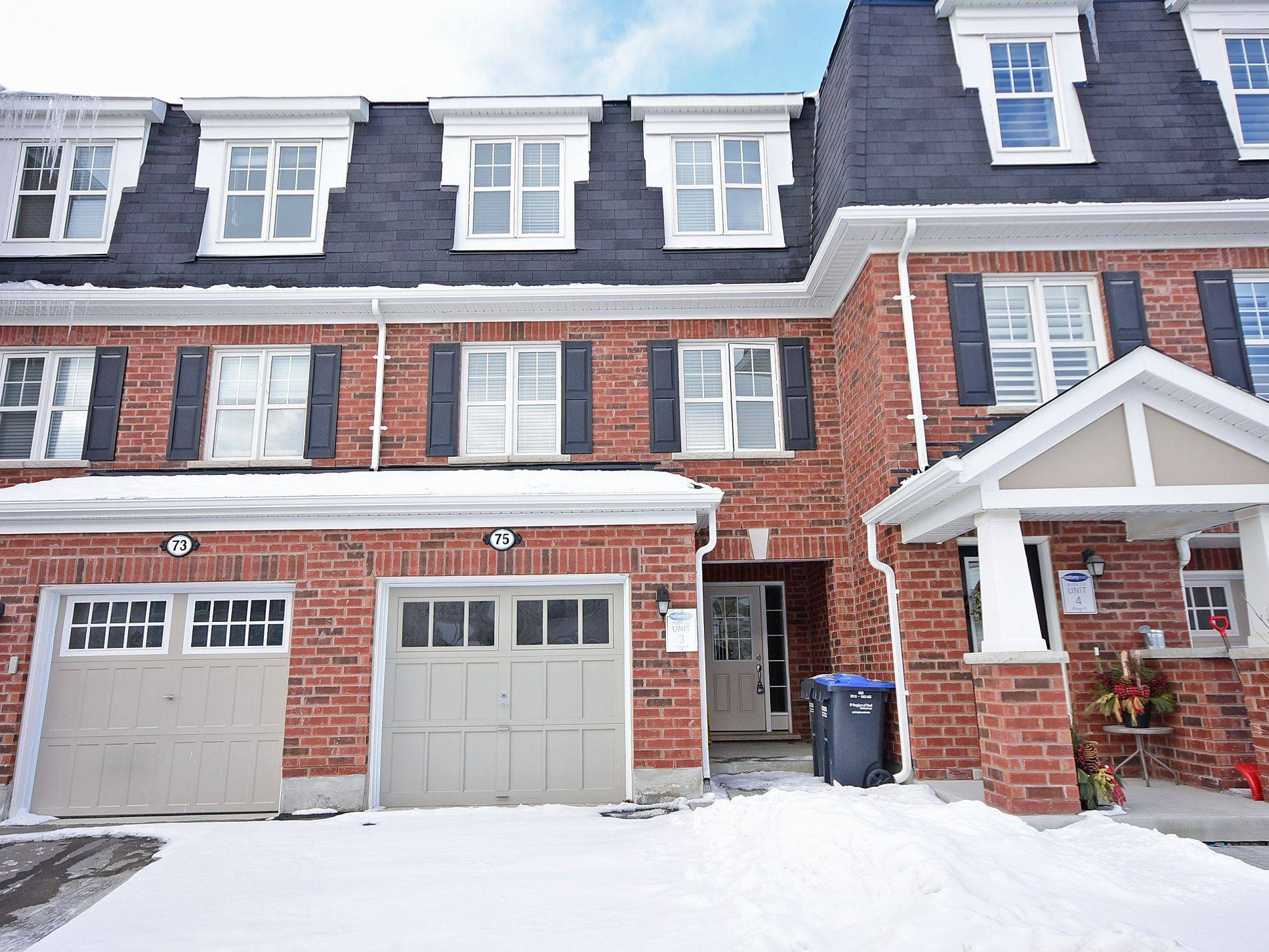 Brampton, ON L7A 4P2,75 Metro CRES