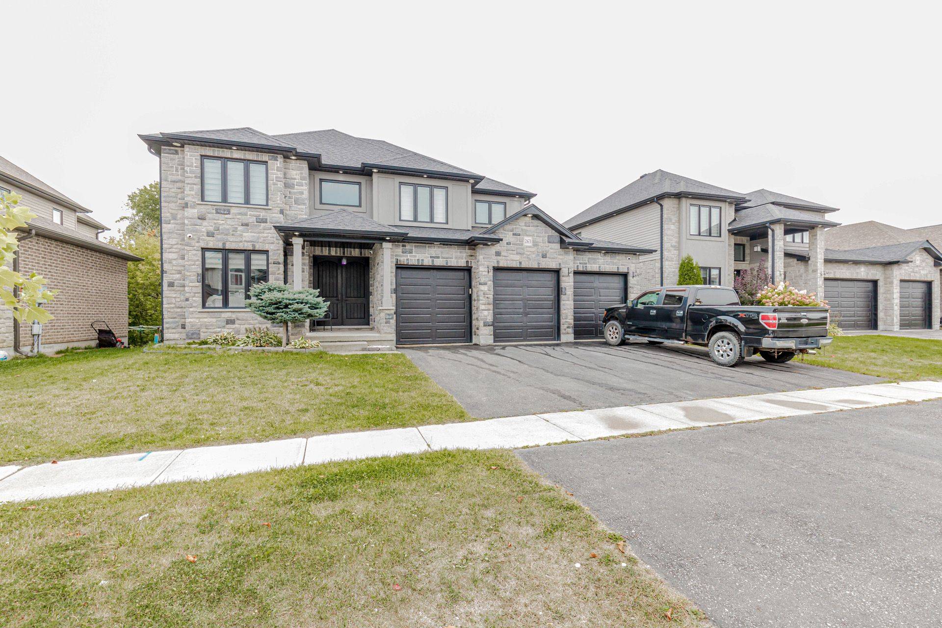 Woodstock, ON N4T 0J1,263 Wedgewood DR