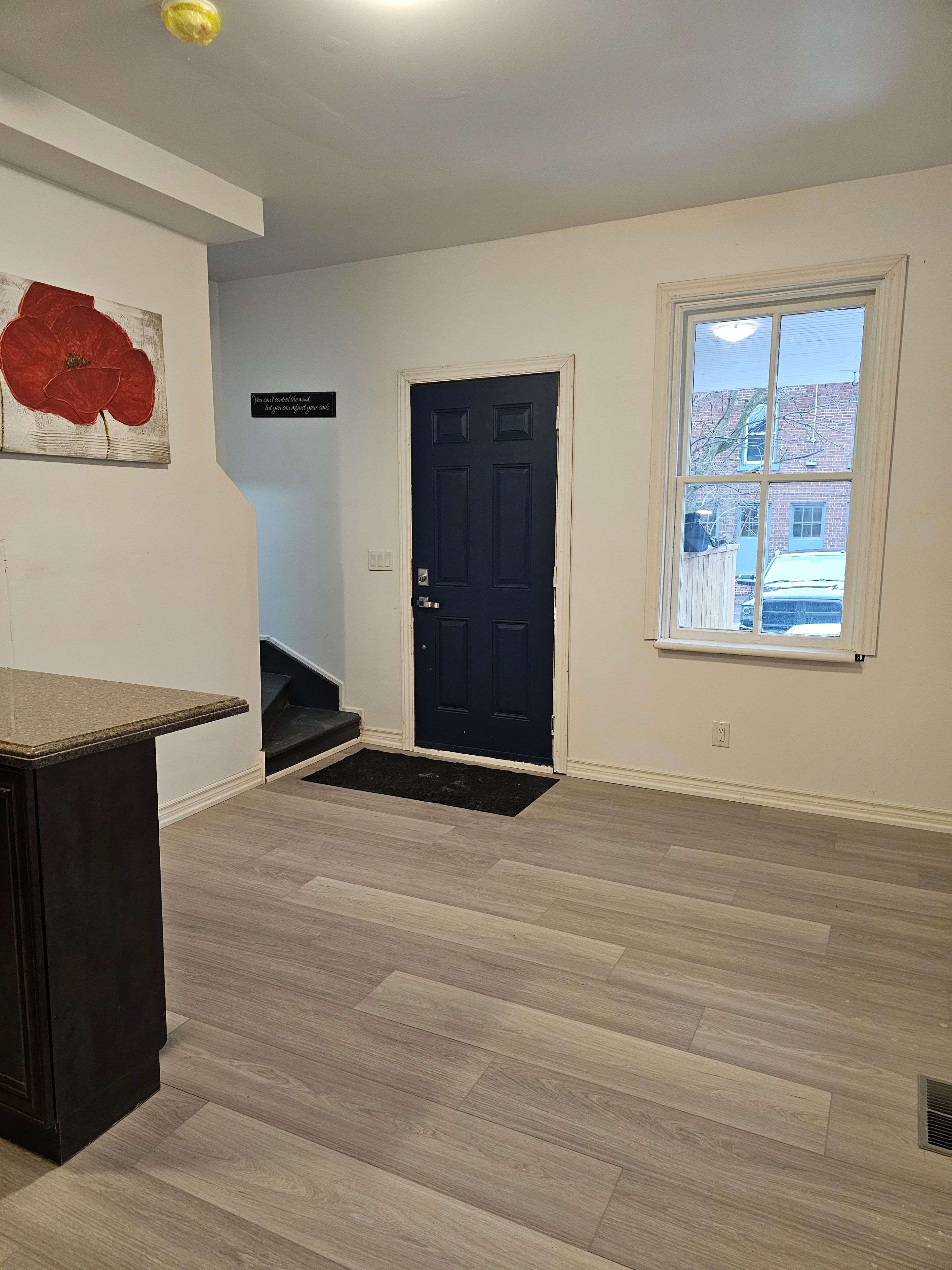 Woodstock, ON N4S 1K5,565 Peel ST #3