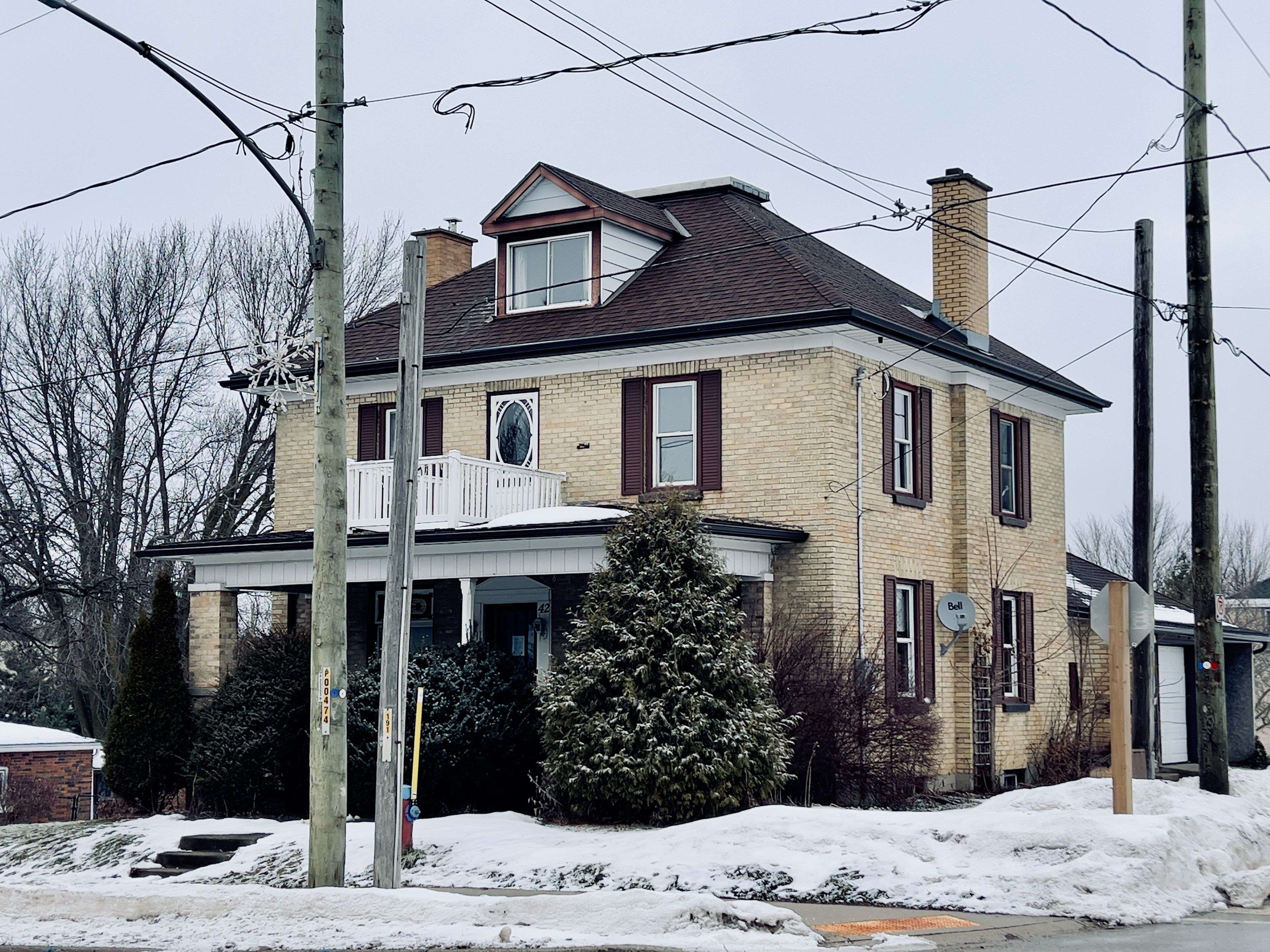 South Bruce, ON N0G 2J0,42 Elora ST