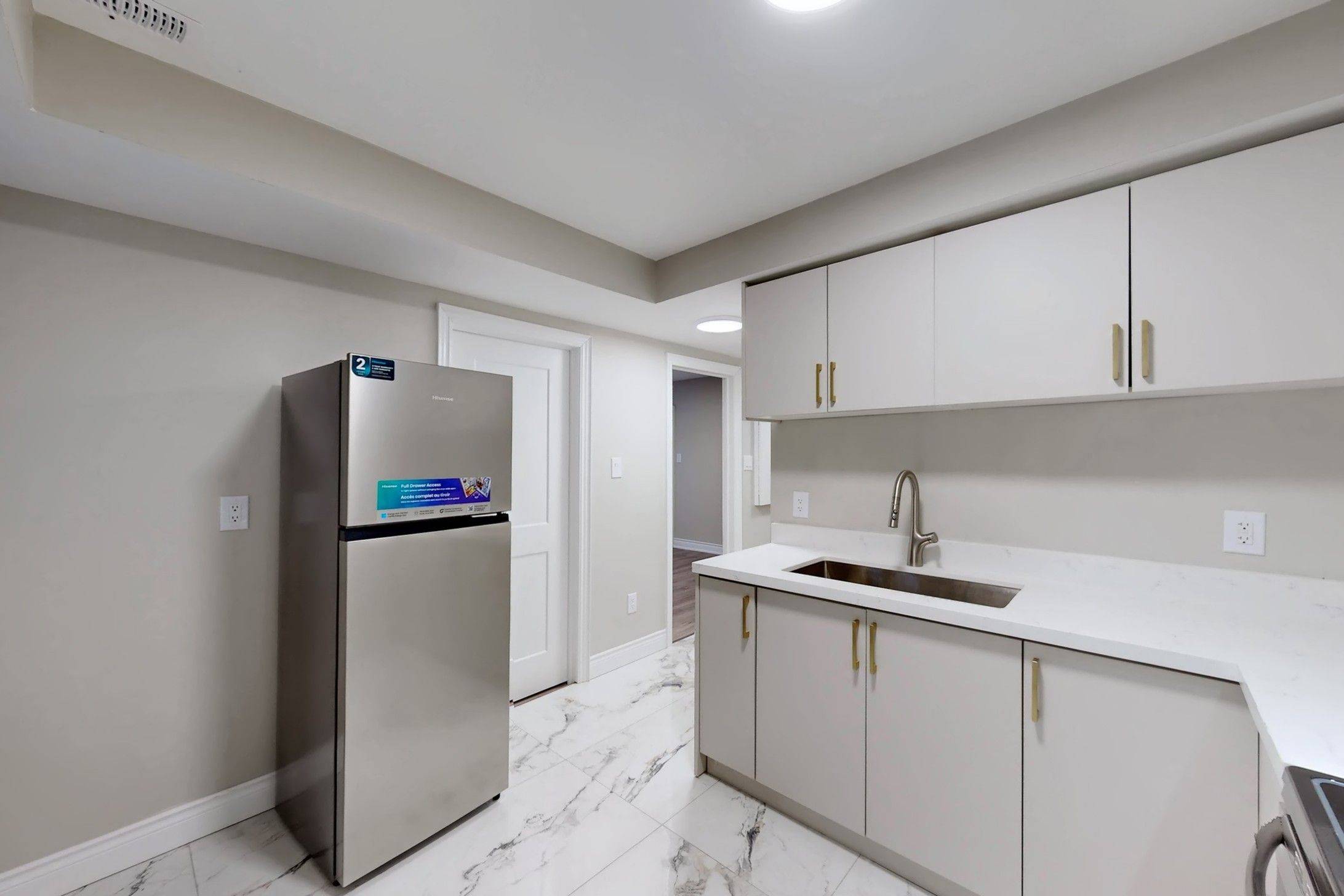 Hamilton, ON L8L 2J7,195 Balmoral AVE N