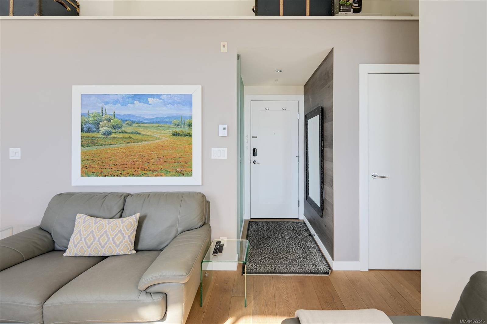 Victoria, BC V8W 0E3,1610 Store St #225