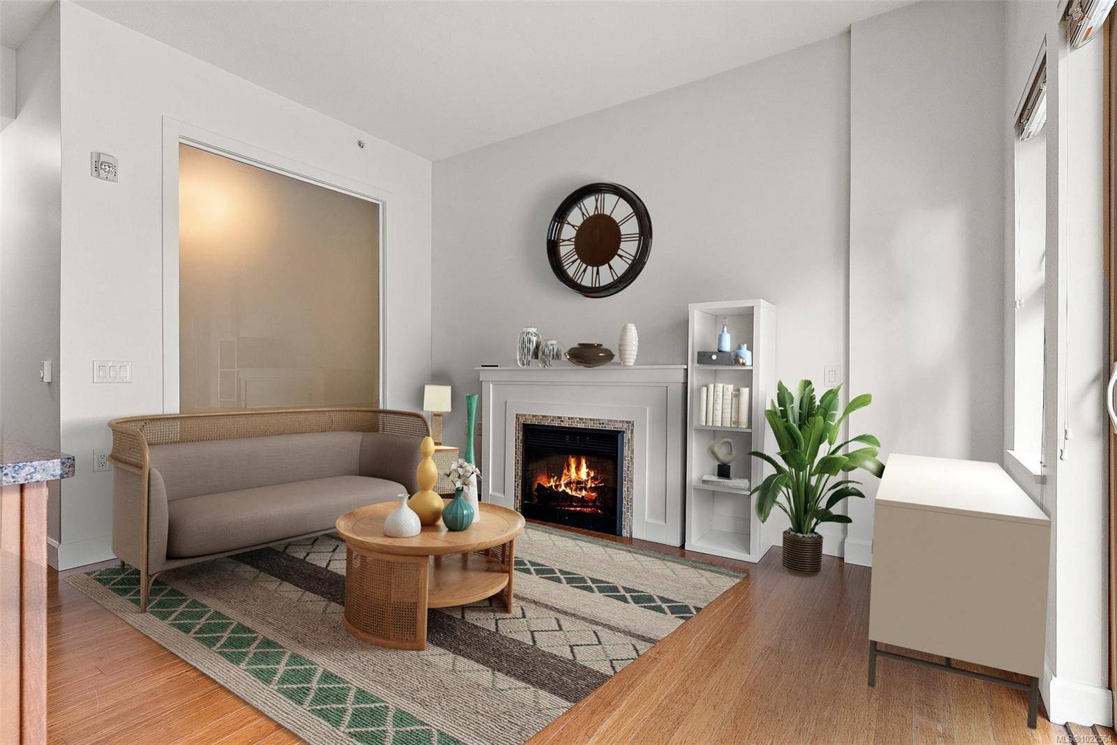 Victoria, BC V8V 3X3,240 Cook St #211