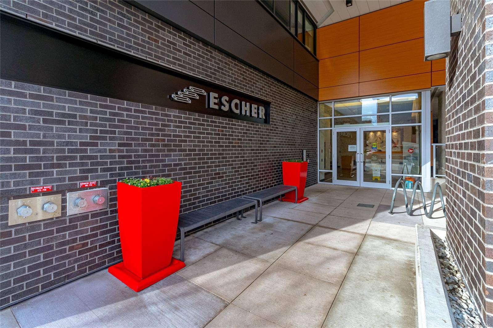 Victoria, BC V8W 1E4,838 Broughton St #807