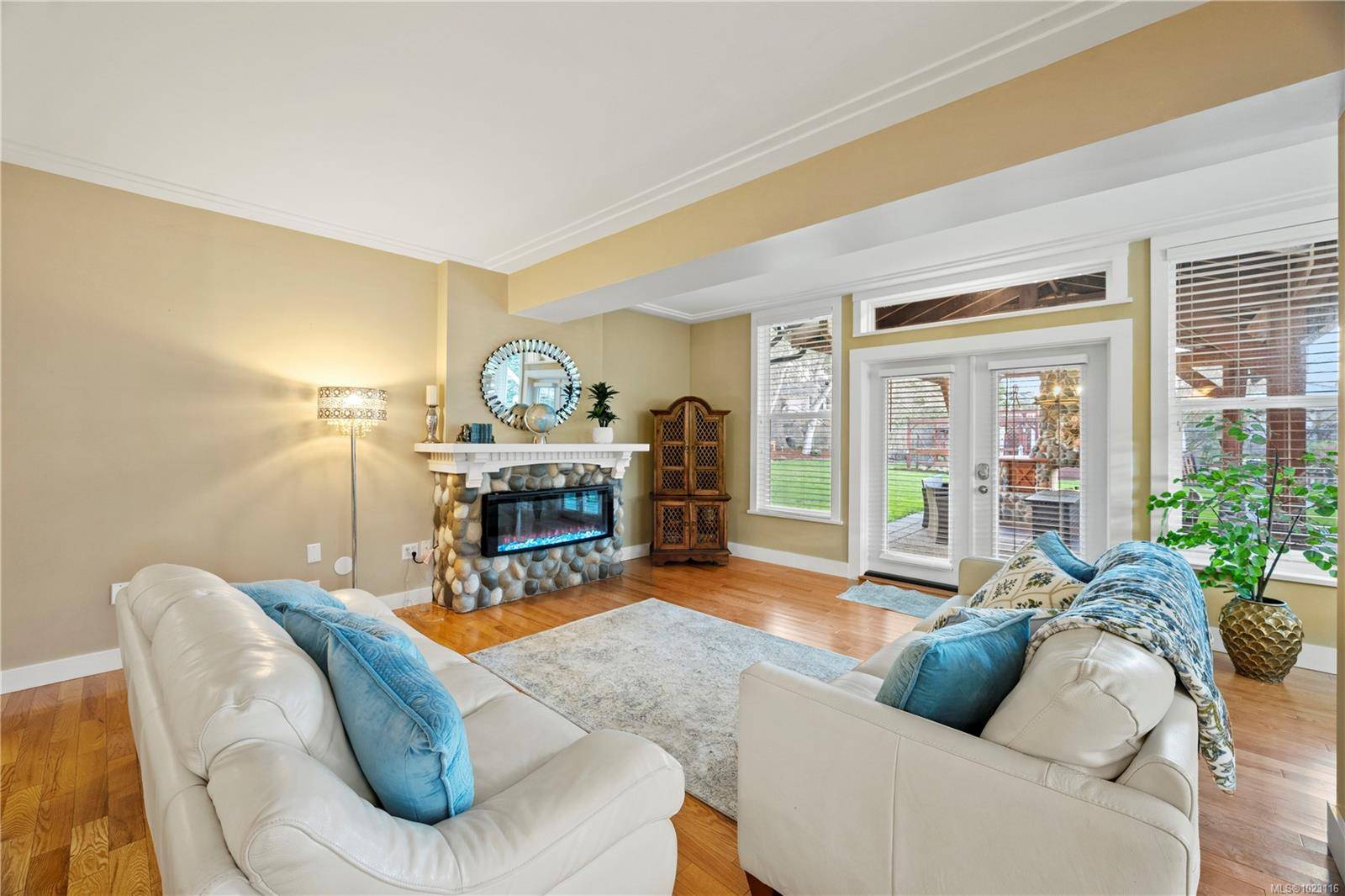 Saanich, BC V8Y 3J9,4937 Eagle View Lane