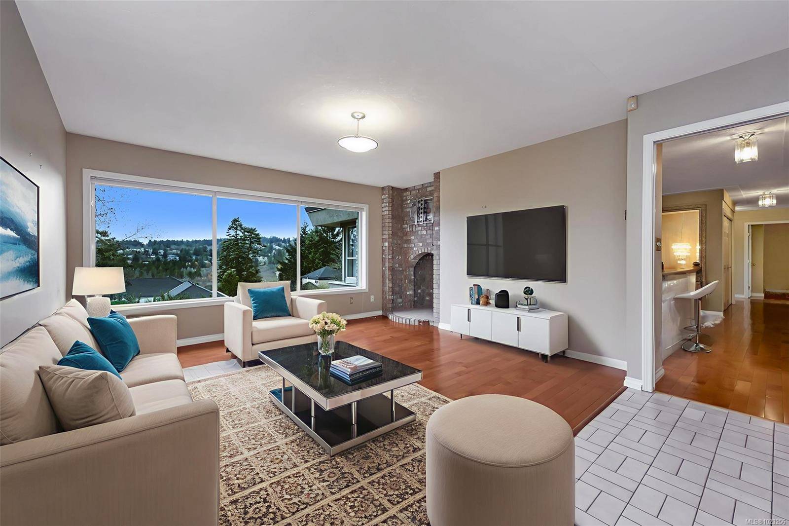 Saanich, BC V8X 5E4,4335 Emily Carr Dr