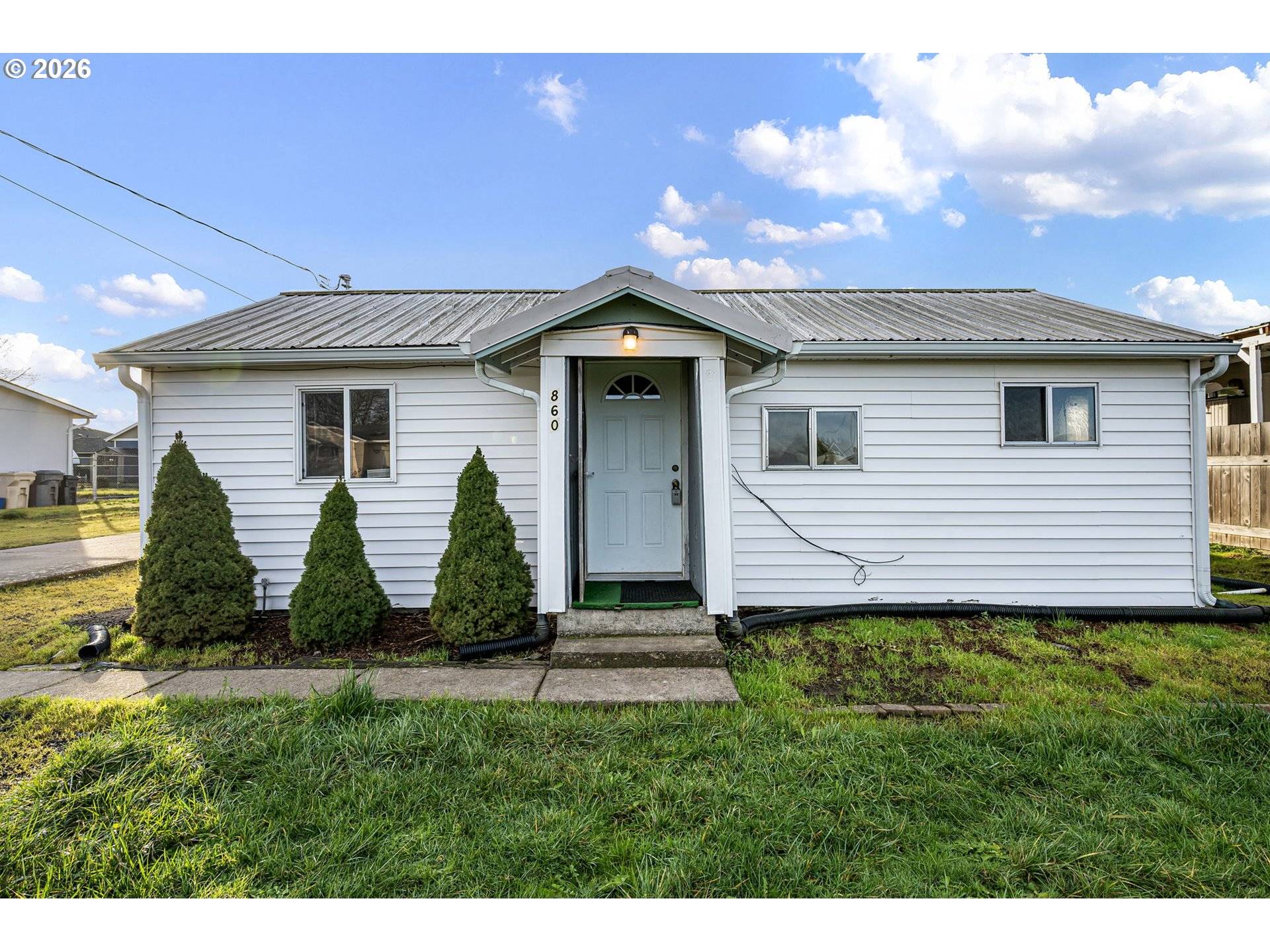 Harrisburg, OR 97446,860 BURTON ST