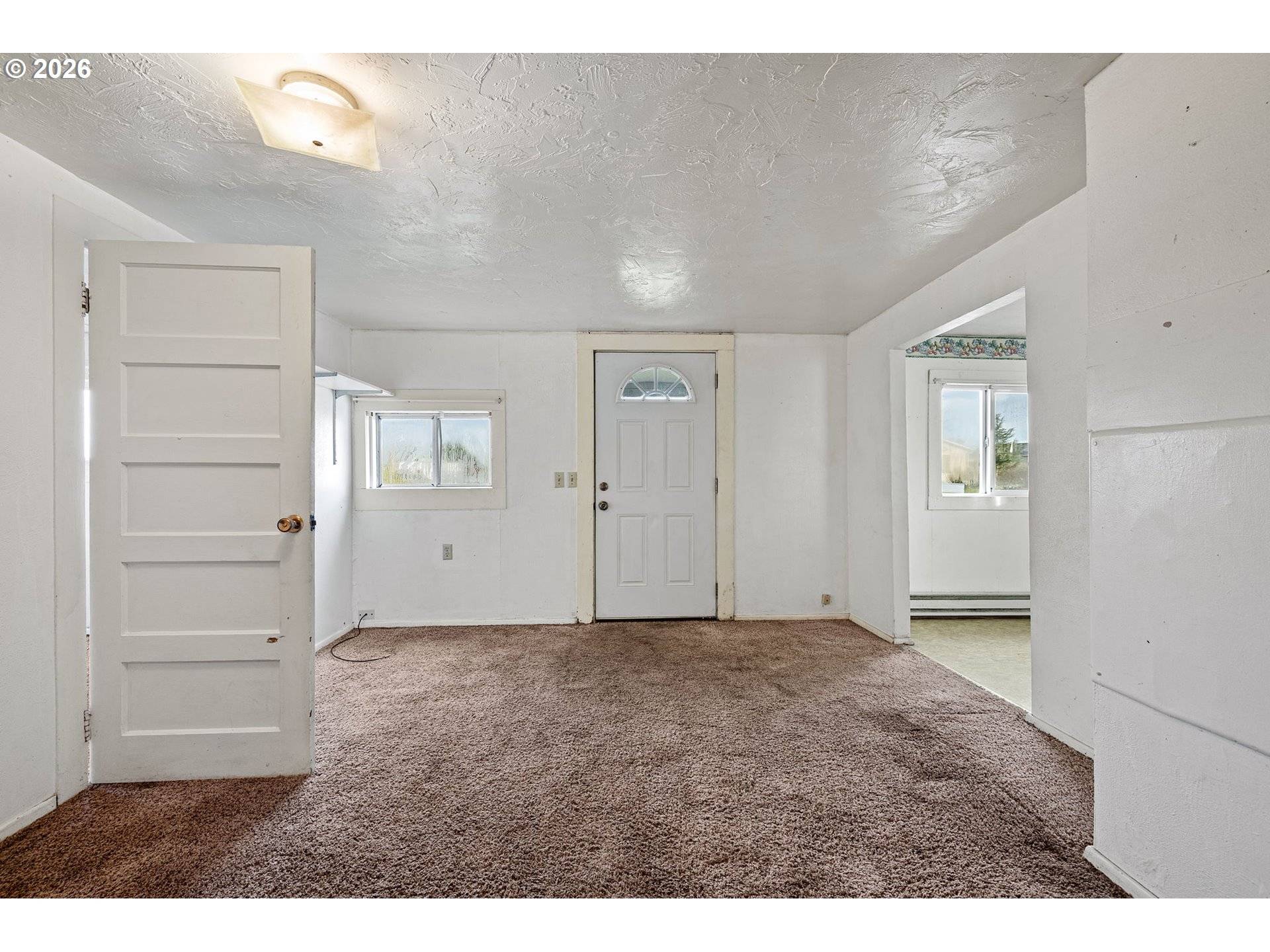 Harrisburg, OR 97446,860 BURTON ST