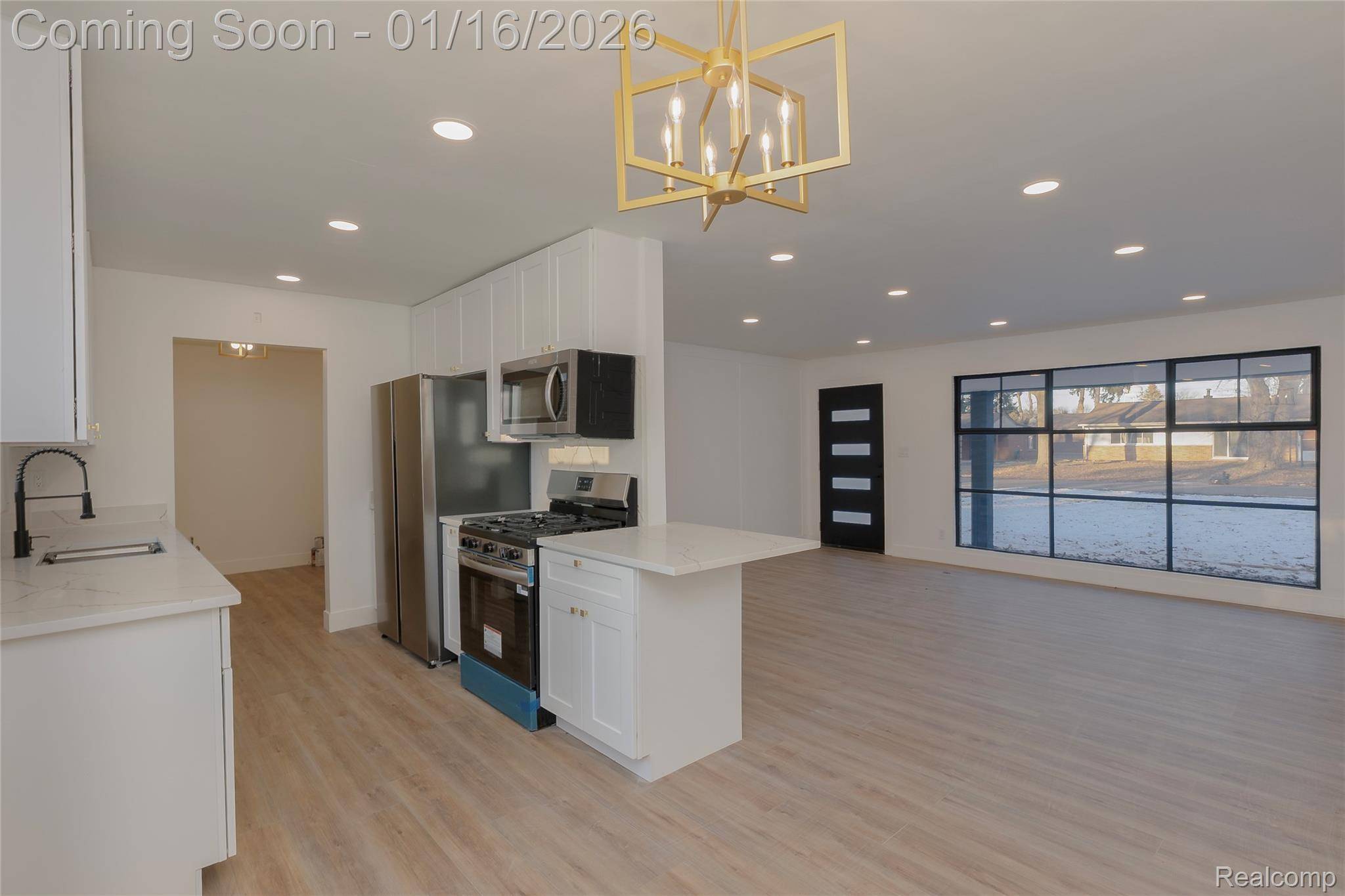 West Bloomfield, MI 48324,2483 Walce DR