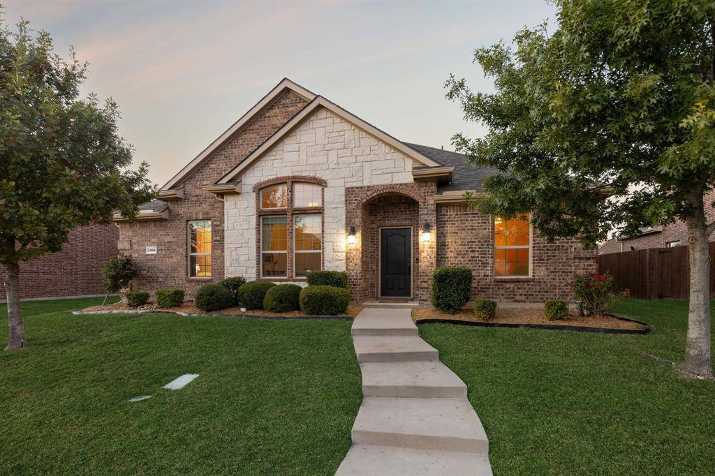 Rockwall, TX 75087,1326 White Water Lane