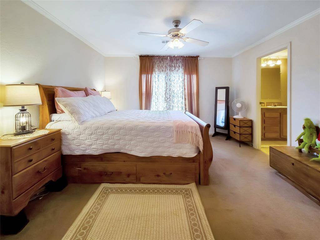 Knox City, TX 79529,210 N Avenue B