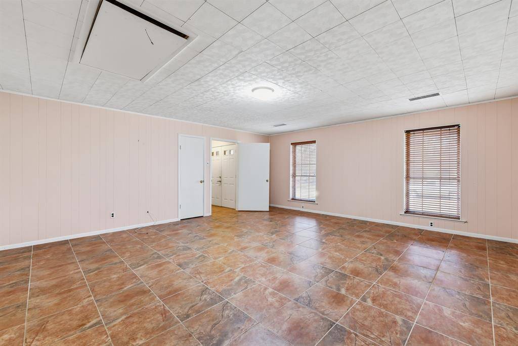 Mesquite, TX 75149,504 Debra Drive