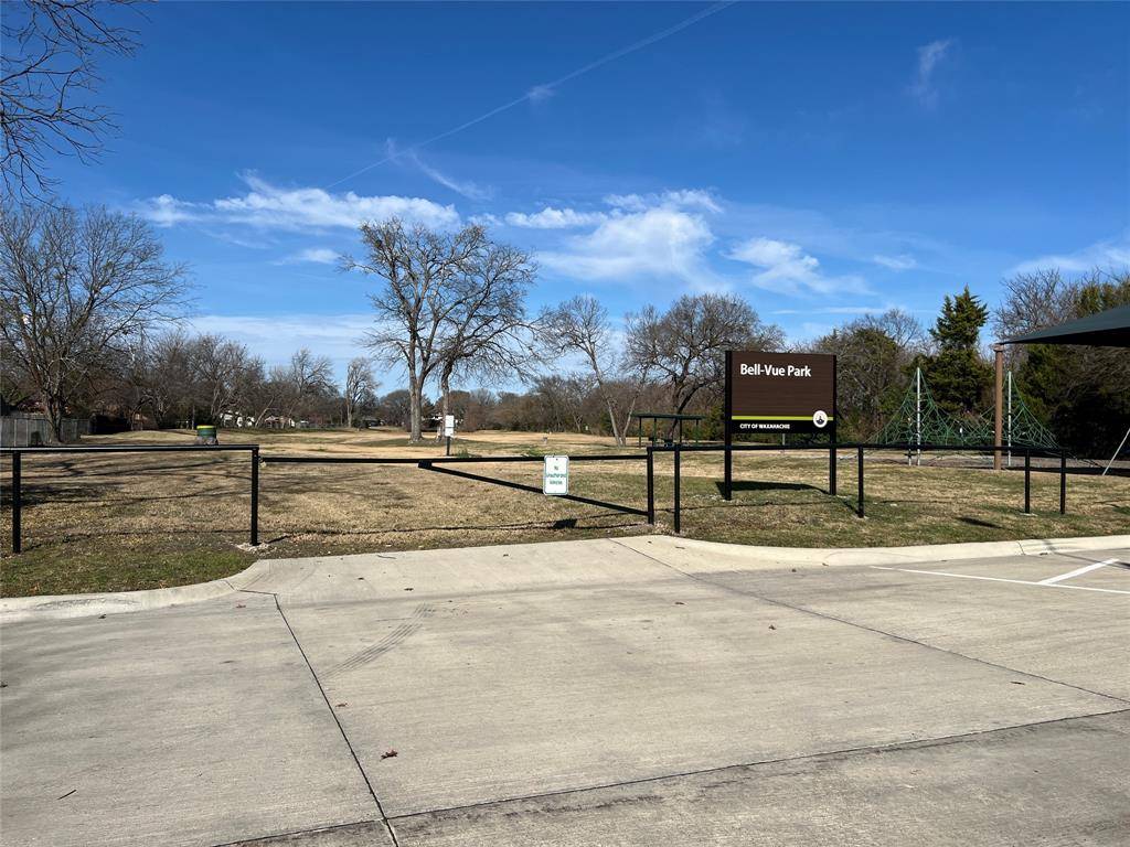 Waxahachie, TX 75165,303 Cumberland Road